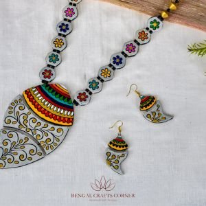 Sankha Style Handmade Terracotta Necklace