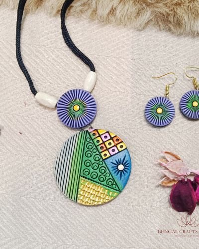 Saumya 2 – Modern Handmade Jewellery