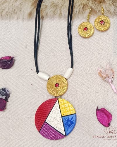 Saumya 1 – Modern Handmade Jewellery