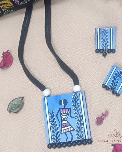 Varnika 1 – Handmade Jewellery Design