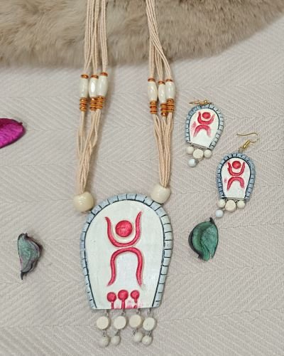 Tribal Symbol Terracotta Necklace Set – Handcrafted Elegance in Earthy Tones